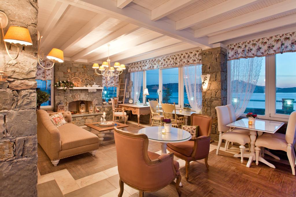 Miland Suites Adámasz Kültér fotó